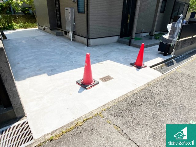 神戸市須磨区友が丘　中古一戸建て|３台分の駐車スペース有り！急な来客でも安心です！