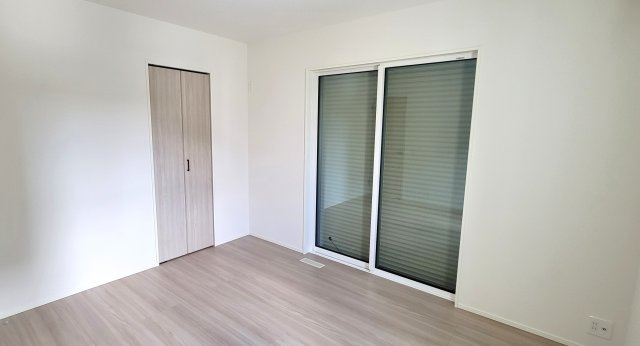 富士市中里の新築一戸建の洋室