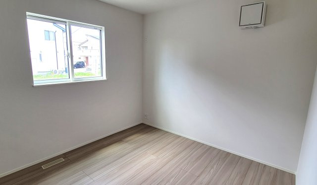 富士市中里の新築一戸建の洋室