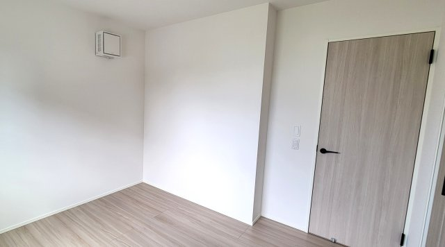 富士市中里の新築一戸建の洋室
