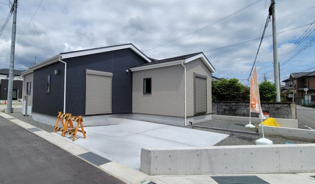 富士市中里の新築一戸建の外観