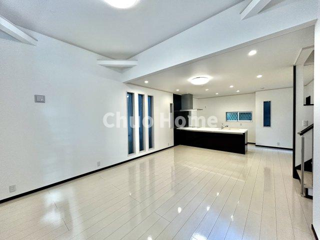 江戸川区中葛西5丁目中古戸建のキッチン|ダイニングキッチン