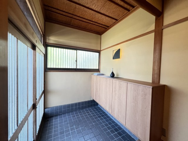 桜井市朝倉台西５丁目の玄関|広々とした玄関　収納もたっぷり