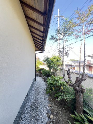 桜井市朝倉台西５丁目の庭