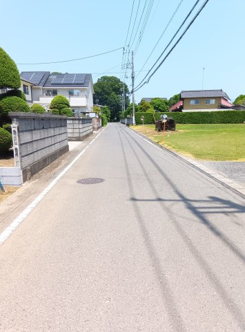 つくば市前野　2期　2号棟の前面道路含む現地写真