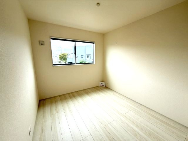 リーブルガーデンＳ渋川渋川第５　１号棟の洋室|２階洋室２です