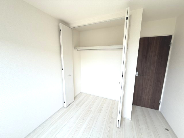 リーブルガーデンＳ渋川渋川第５　１号棟の収納|２階洋室２収納です