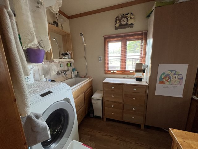 勝田郡奈義町中古住宅　4LDK＋S＋倉庫のランドリースペース
