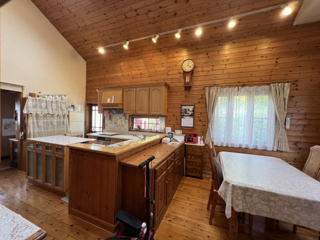 勝田郡奈義町中古住宅　4LDK＋S＋倉庫のキッチン