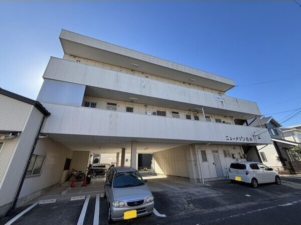 ニューメゾン石川　　刈谷市近郊の賃貸はクラスホーム刈谷店の駐車場