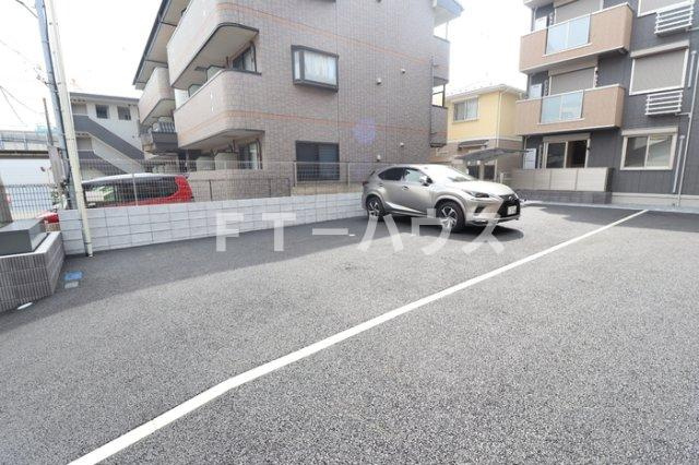 グランディオ西船の駐車場|駐車場