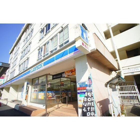 ローソン井土ヶ谷駅前店まで100m