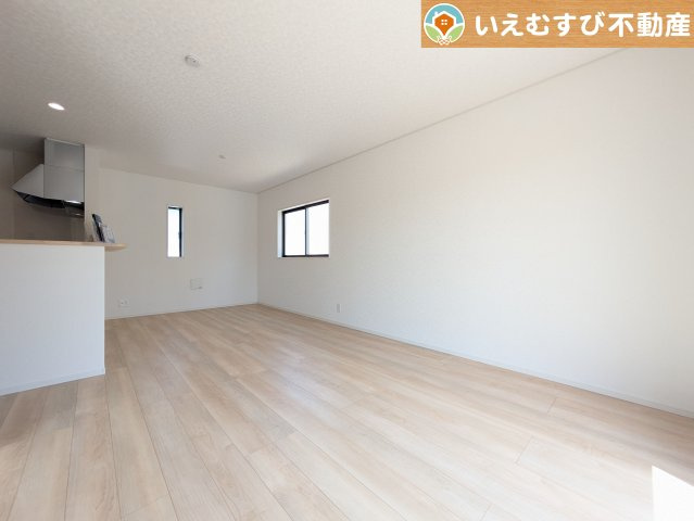 Cradle garden　吉見町東野第20の居間・リビング|ご家族みんながゆったりくつろげるリビング
ゆとりの空間でくつろいだり遊んだり、家族の時間が楽しみですね♪