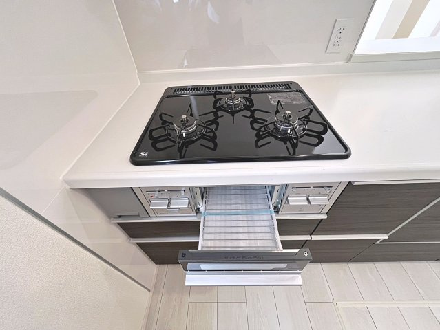 新築戸建・新築建売　福島市笹谷道場　笹谷小・信陵中のキッチン|食器洗浄乾燥機付きで忙しい家事の時短に◎空いた時間を有効活用できます！