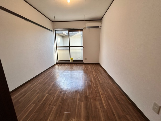 武蔵野市吉祥寺北町２丁目の賃貸マンションの居間・リビング|角部屋。