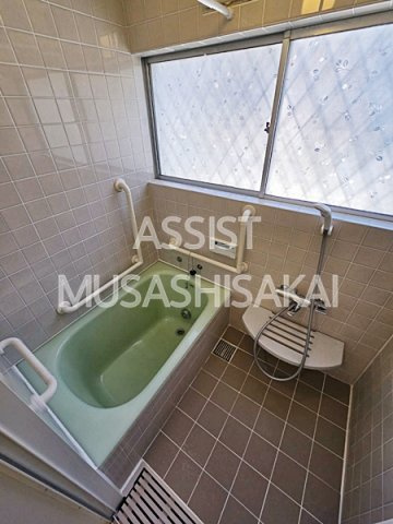 新町１丁目貸家の浴室
