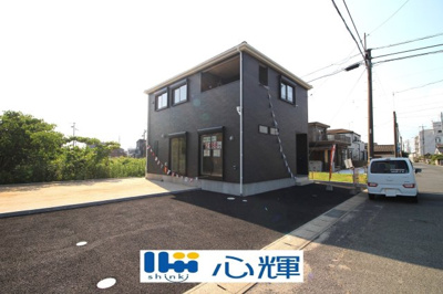 【前面道路含む現地写真】 | クレイドルガーデン宇部市昭和町第２（１号棟） | 整備された道路に面する現地は、コミュニティー以外の方々の出入りも少なく、お車の出し入れも楽々です。
