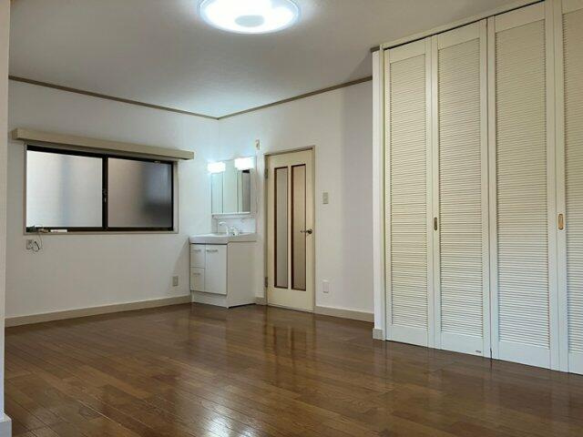 南小岩戸建の洋室