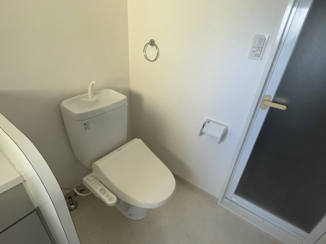 川崎市多摩区南生田４丁目の賃貸マンションのトイレ