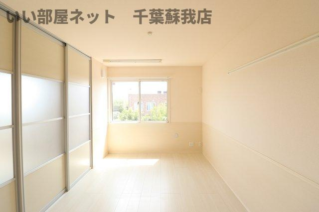 シャトーヒルズの洋室|ゆったりした洋室です