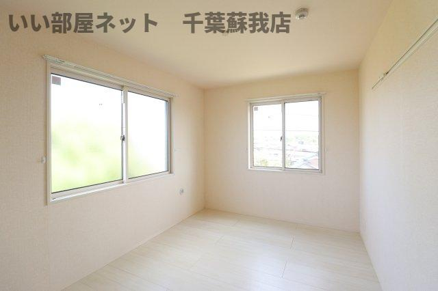 シャトーヒルズの洋室|コンパクトで使いやすい洋室です