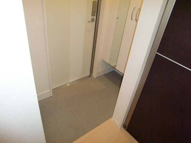 ＡＱＵＩＬＡ上筒井の玄関