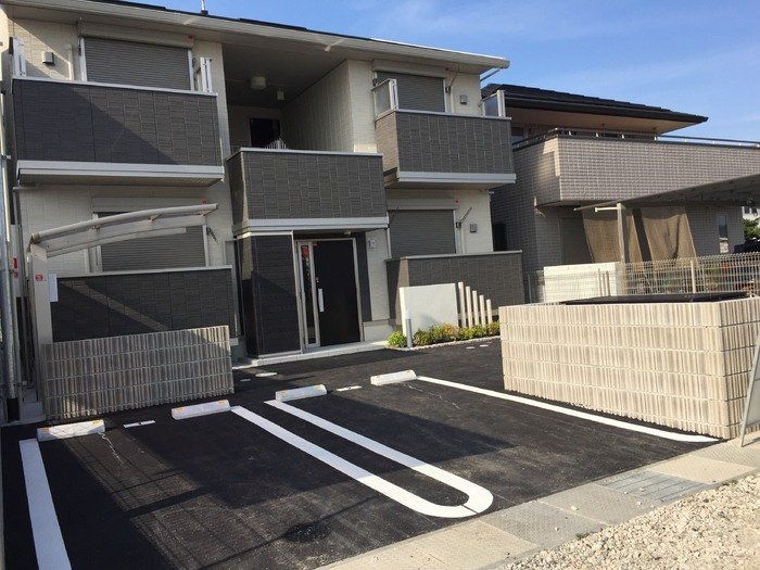 S-roomの駐車場