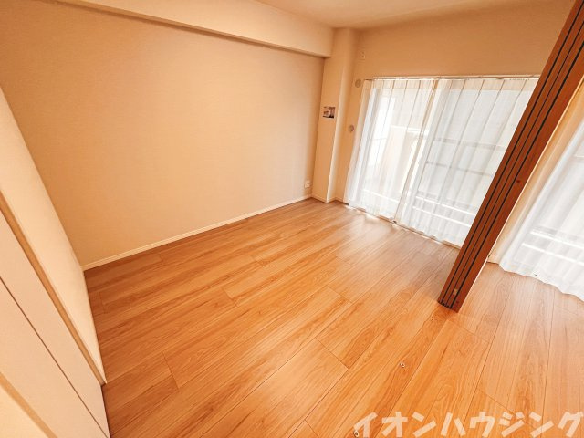 モナーク浦安