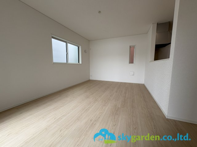 高座郡寒川町一之宮　新築戸建　全１棟の居間・リビング|ゆったり過ごせるリビングです