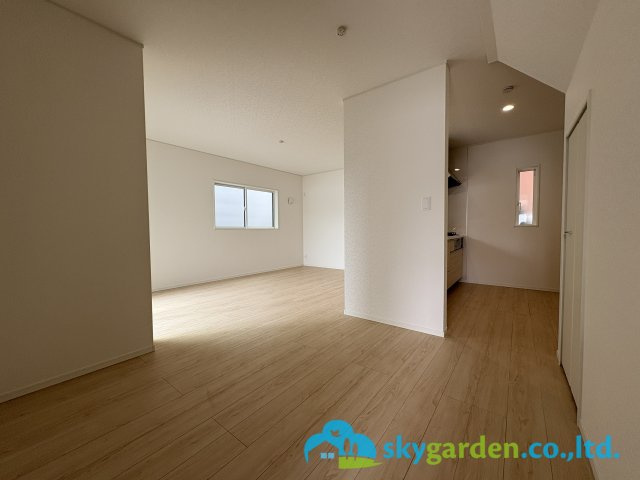 高座郡寒川町一之宮　新築戸建　全１棟の居間・リビング