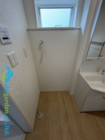 高座郡寒川町一之宮　新築戸建　全１棟のランドリースペース