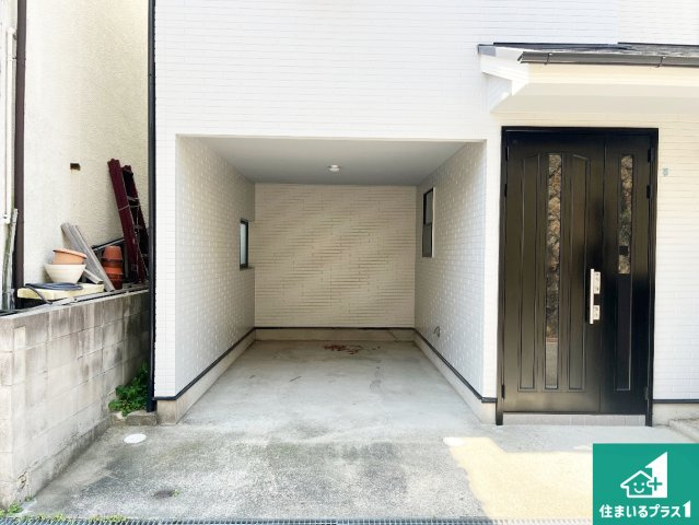 神戸市垂水区美山台　中古一戸建ての駐車場|駐車スペース！散水栓があるので、こまめに愛車を洗えます！