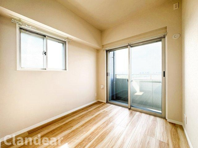 マ・トール鹿浜ライフスクエアの洋室|ドキドキの新生活も、安心してスタート。ぴったりの住まいを見つけませんか？クランディアが一緒に住まい選びをサポートします‼　まずは、お気軽にお問合せください　＃クランディア