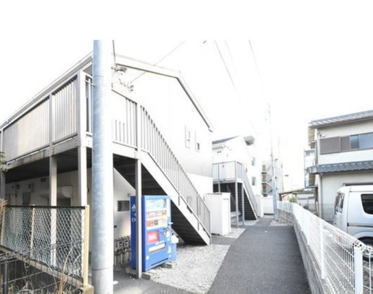 千葉市中央区椿森１丁目のアパートの外観
