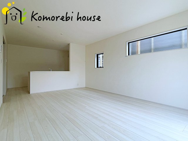 白岡市篠津　第３　新築一戸建て　リーブルガーデン　01の居間・リビング|使いやすいリビングです