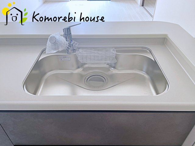 白岡市篠津　第３　新築一戸建て　リーブルガーデン　01のキッチン|キッチンでお料理をお楽しみください