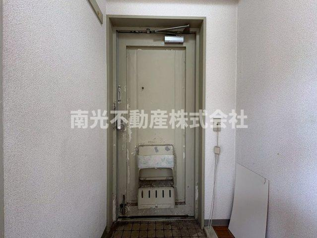 ハイツタカハシの玄関