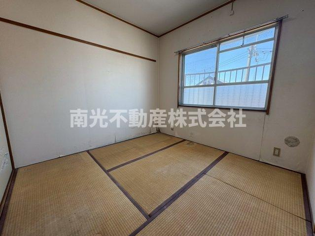 ハイツタカハシの和室