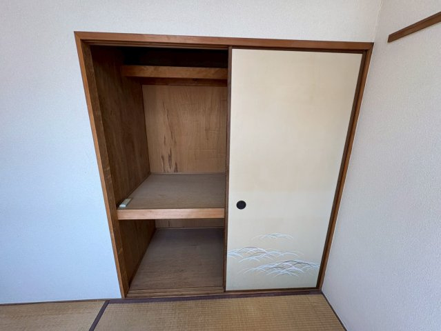 ハイツタカハシの収納