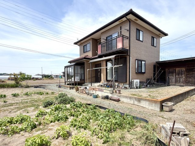 【中古戸建】佐波郡玉村町大字飯倉の外観|■外観｜特徴のある個性的な住まいと美しい街並み、そして住みやすい環境を、ぜひ現地でご覧になりませんか。お気軽にお問合せください(^^)  