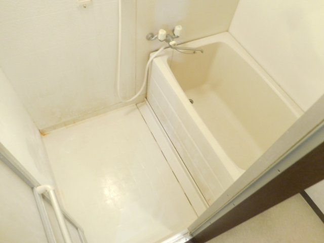 アトレーユ日吉台の浴室