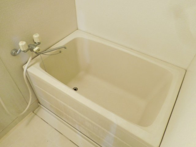 アトレーユ日吉台の浴室