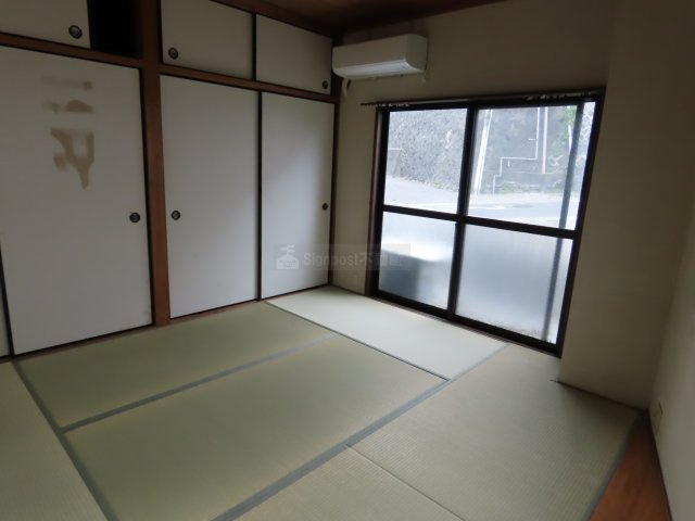 横内マンションの和室