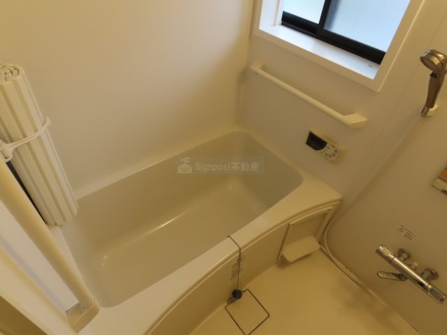 横内マンションの浴室