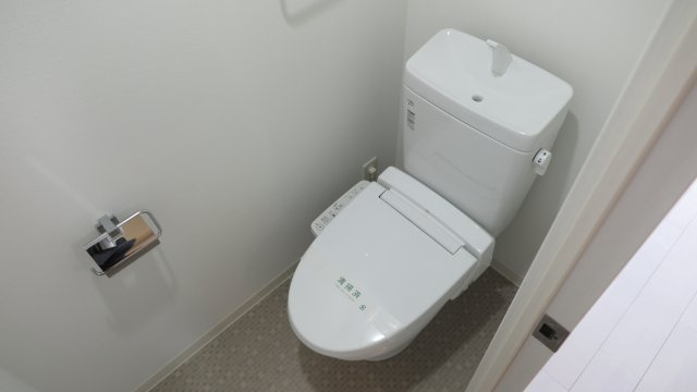クレビオス難波EASTのトイレ
