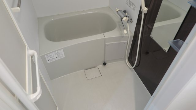 クレビオス難波EASTの浴室