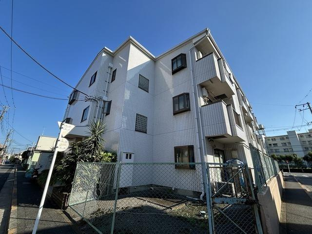 辰沼ハイツの外観