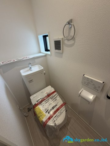 平塚市入野4期　新築戸建　全5棟1号棟のトイレ