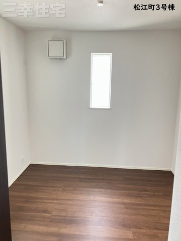 碧南市松江町3号棟の洋室|洋室5帖。お部屋は全室南向きです