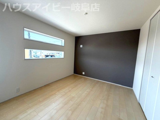 【洋室】 | 各務原市川島松倉町新築建売全3棟！お車並列3台可能！長期優良認定住宅！耐震等級3！ | 各務原市川島松倉町新築建売全3棟！お車並列3台可能！長期優良認定住宅！耐震等級3！